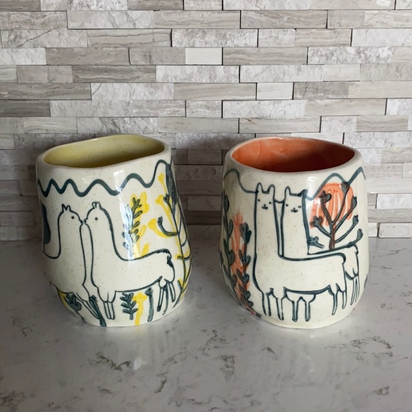 Anthropologie alpaca planter vase